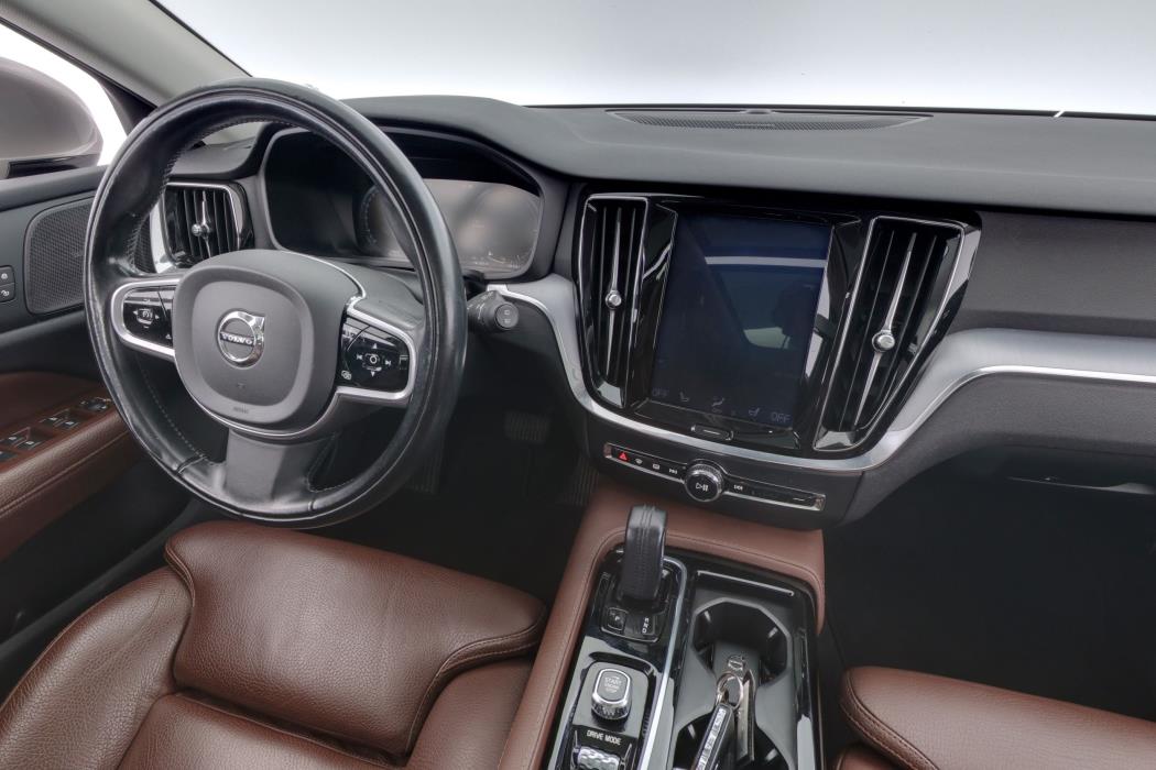 Volvo V60 2020