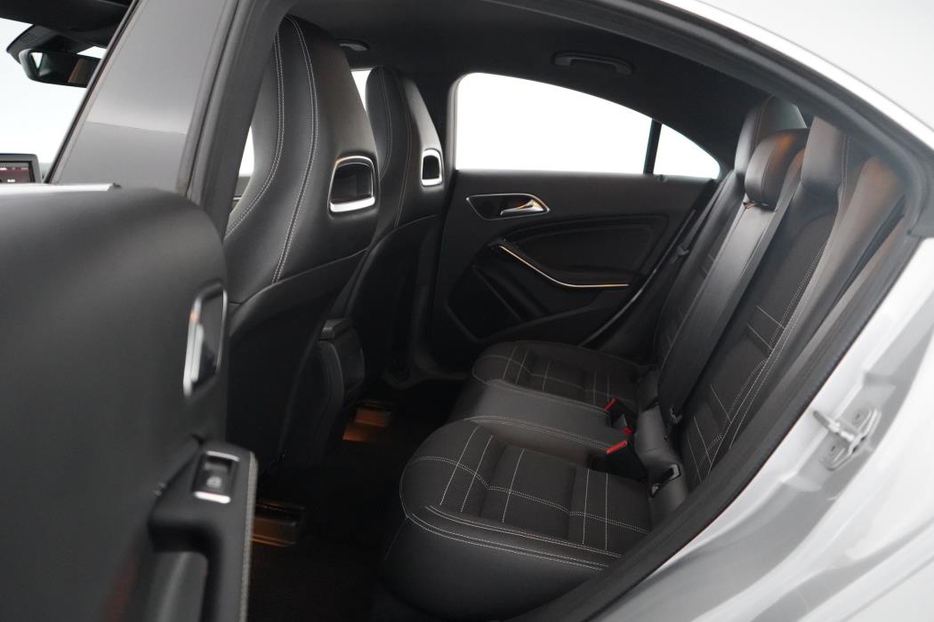 Mercedes-Benz CLA 2013