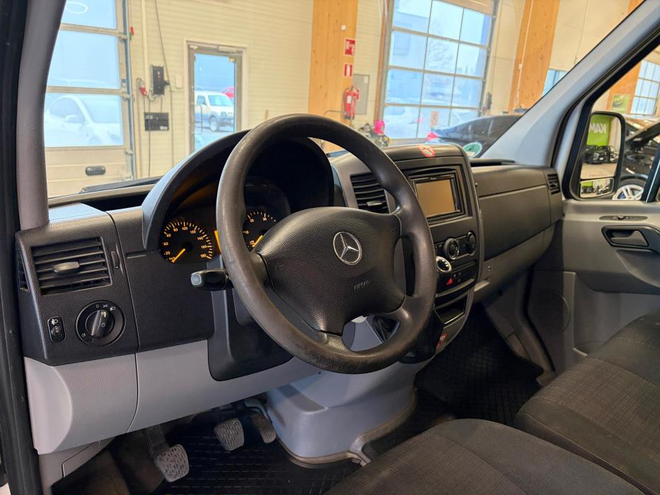 Mercedes-Benz Sprinter 2013