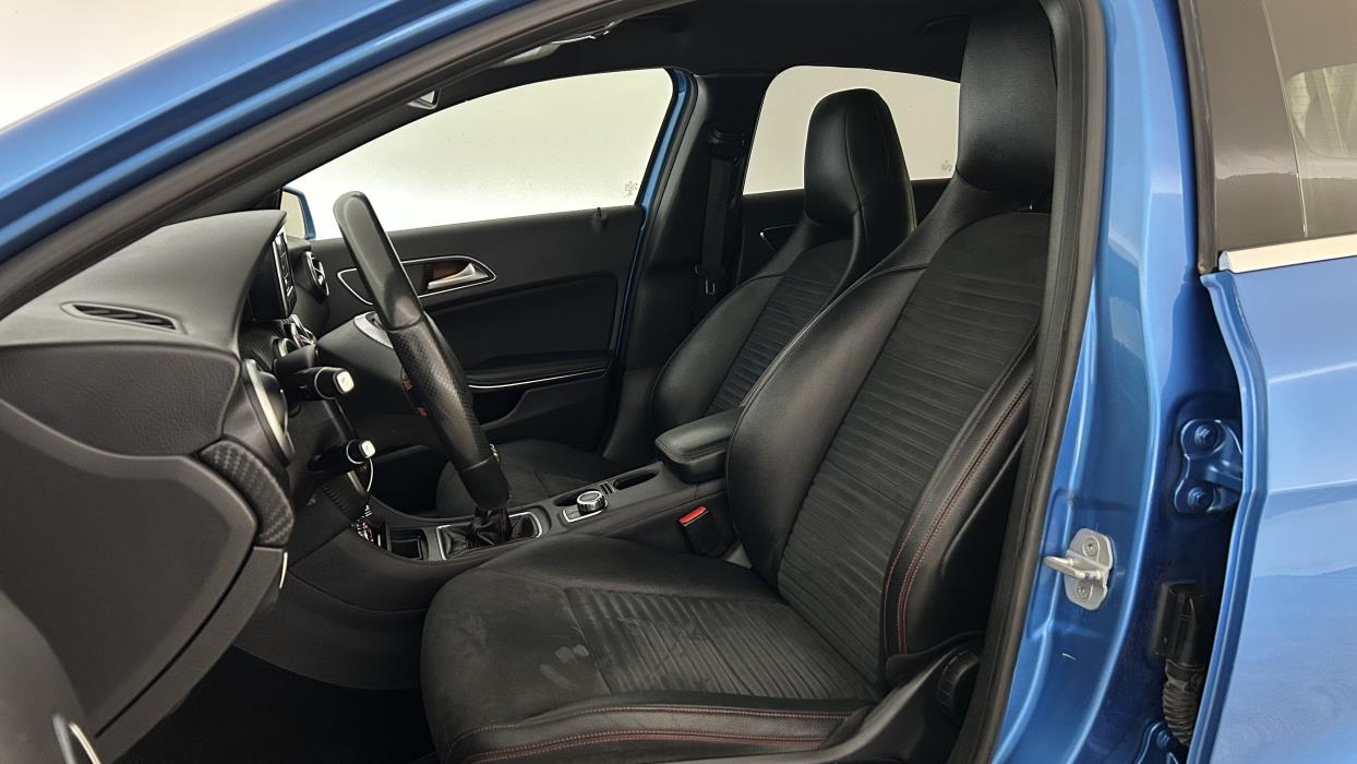 Mercedes-Benz A 2015