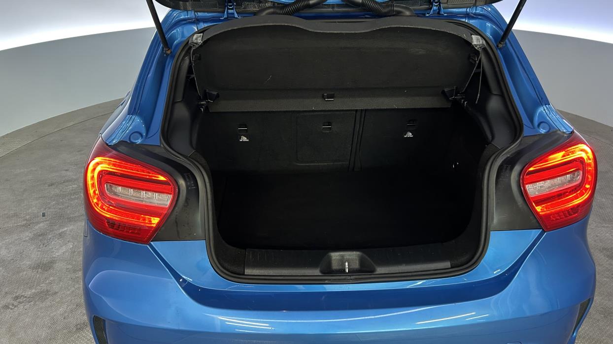 Mercedes-Benz A 2015