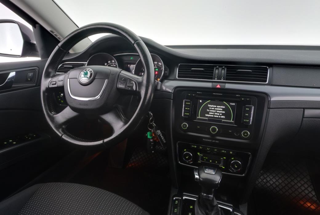 Skoda Superb 2012