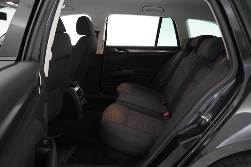 Skoda Superb 2012