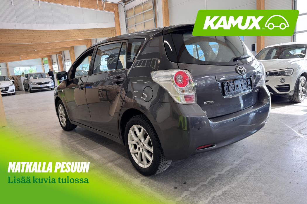 Toyota Verso 2010