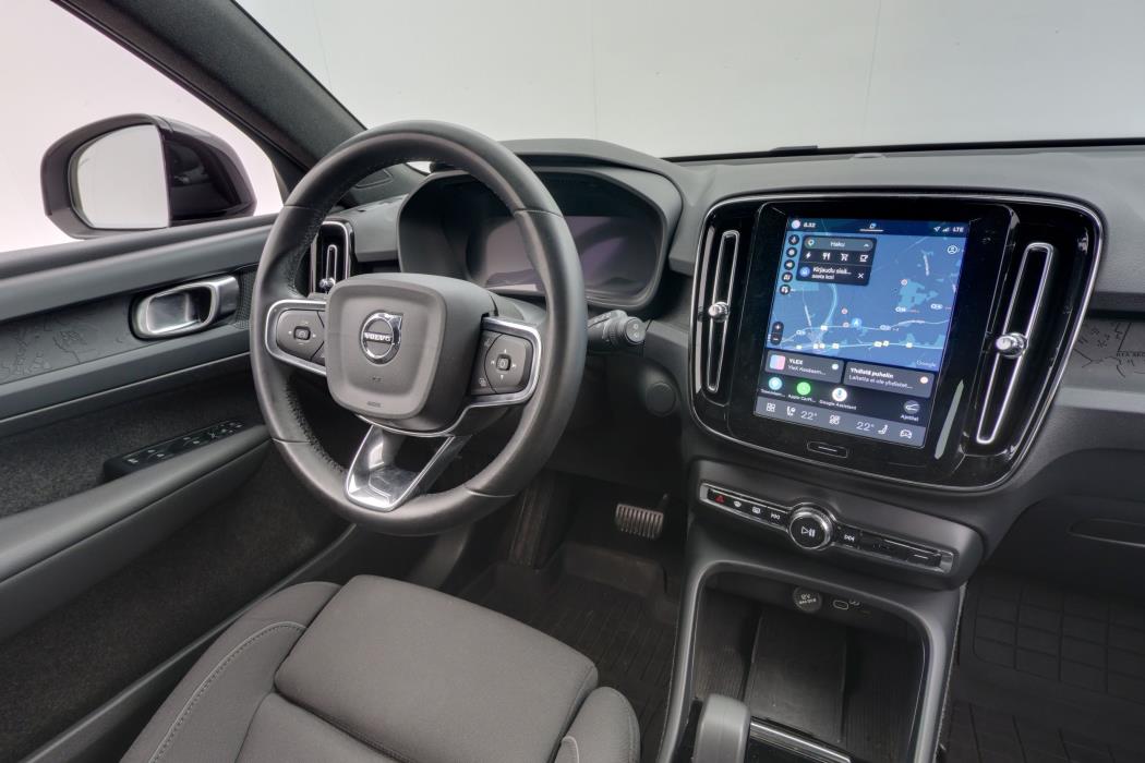 Volvo XC40 2024