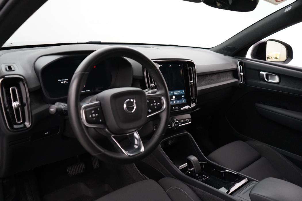 Volvo XC40 2024