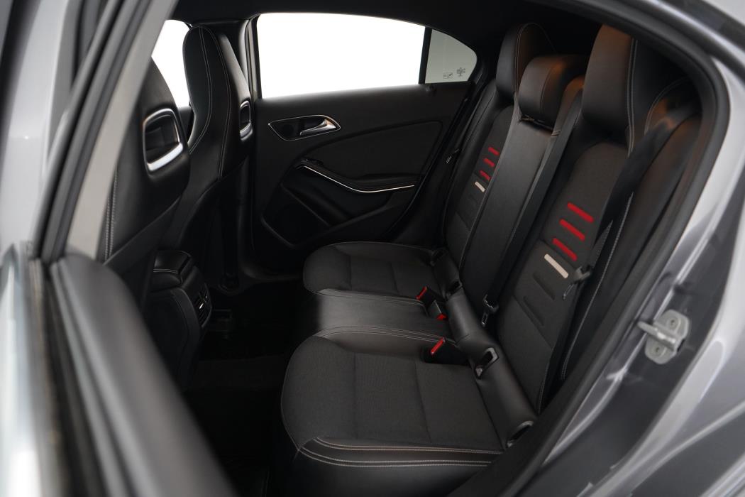 Mercedes-Benz A 2016