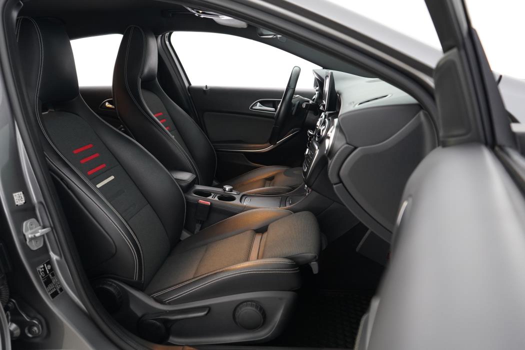 Mercedes-Benz A 2016