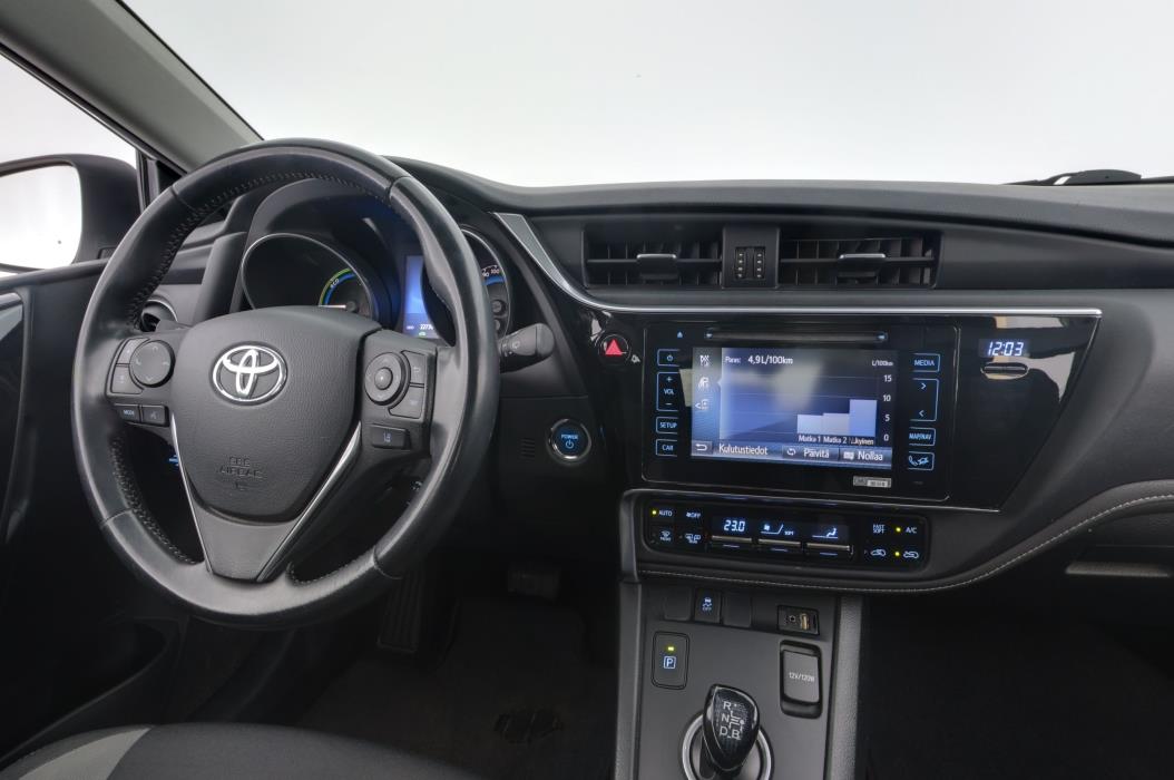 Toyota Auris 2016