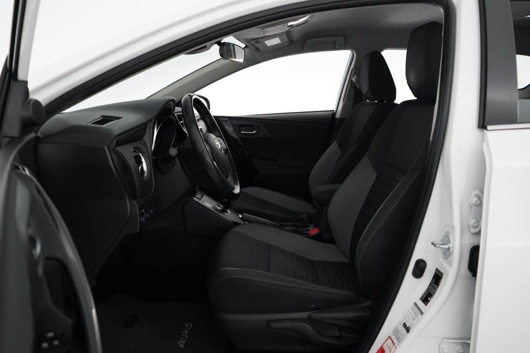 Toyota Auris 2016