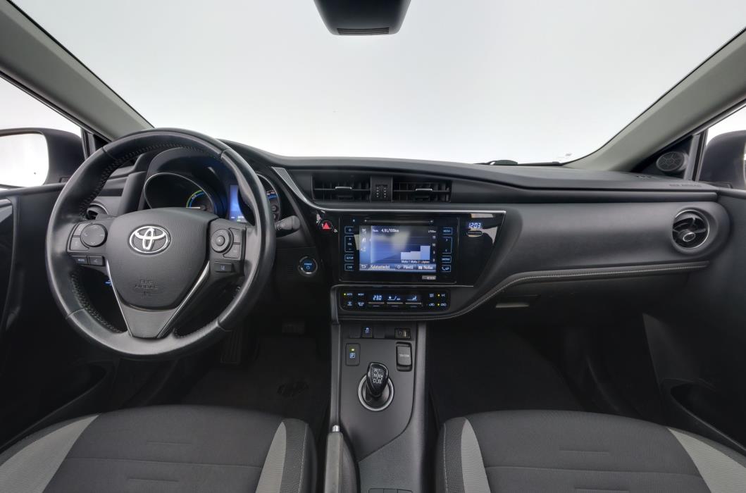 Toyota Auris 2016