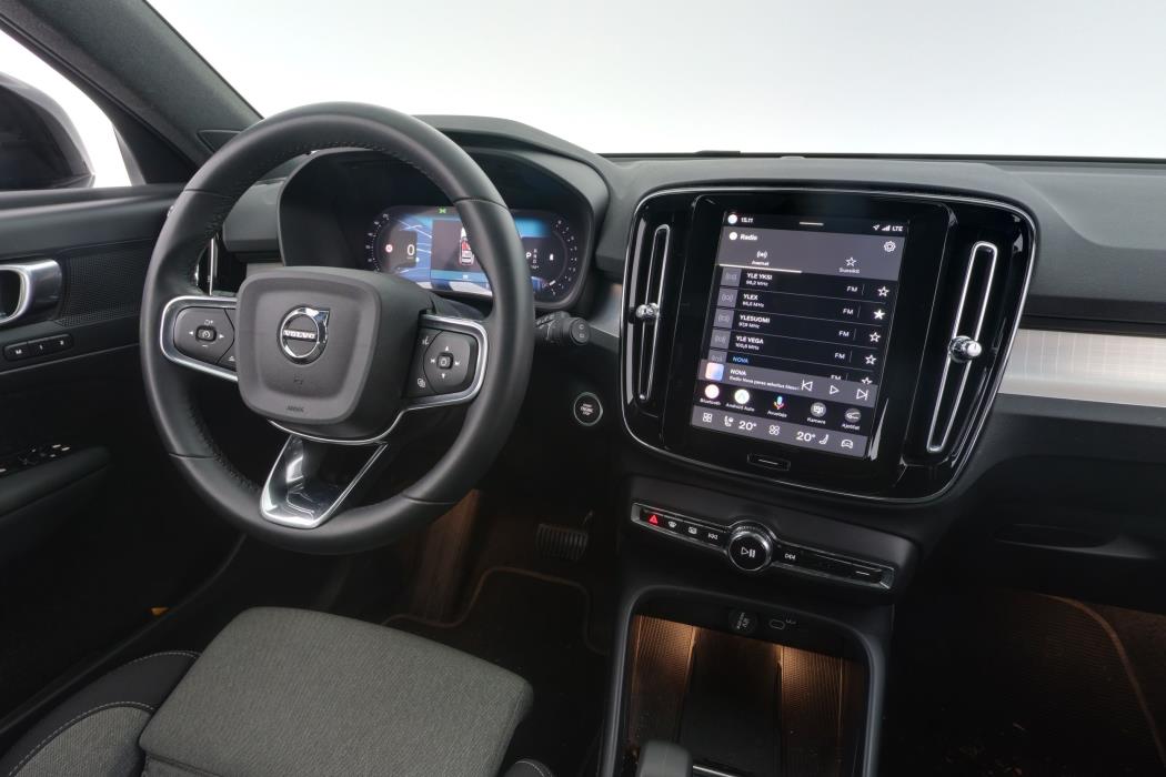 Volvo XC40 2024