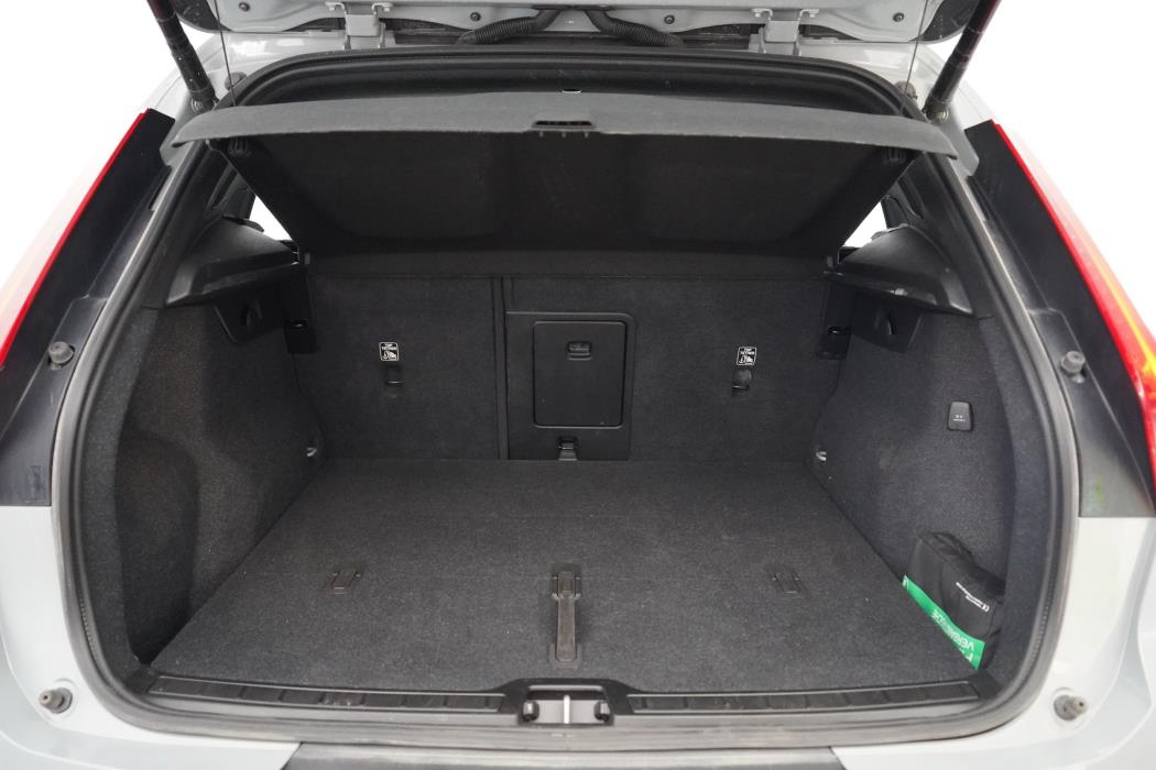 Volvo XC40 2024