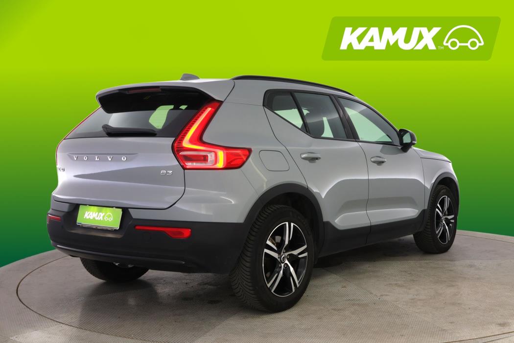 Volvo XC40 2024