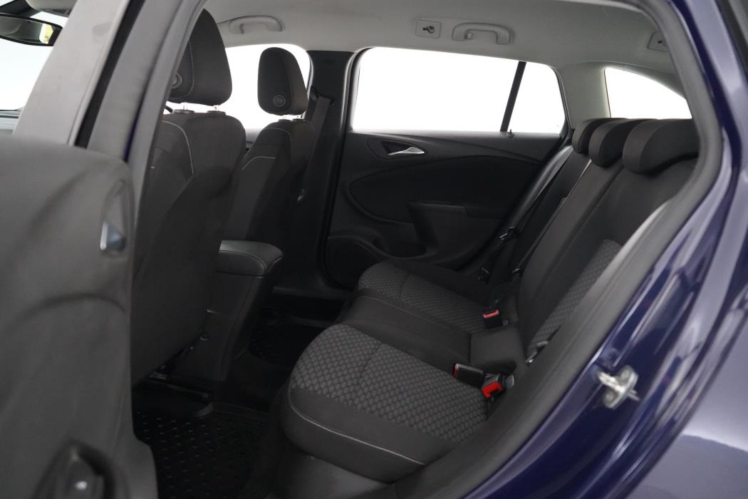 Opel Astra 2016