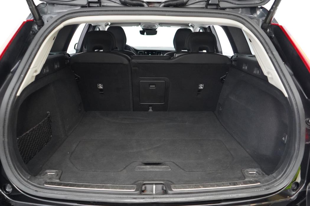 Volvo V60 2023