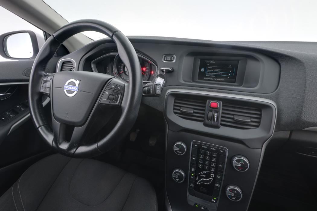 Volvo V40 2015