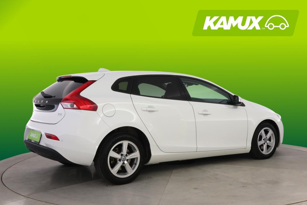 Volvo V40 2015