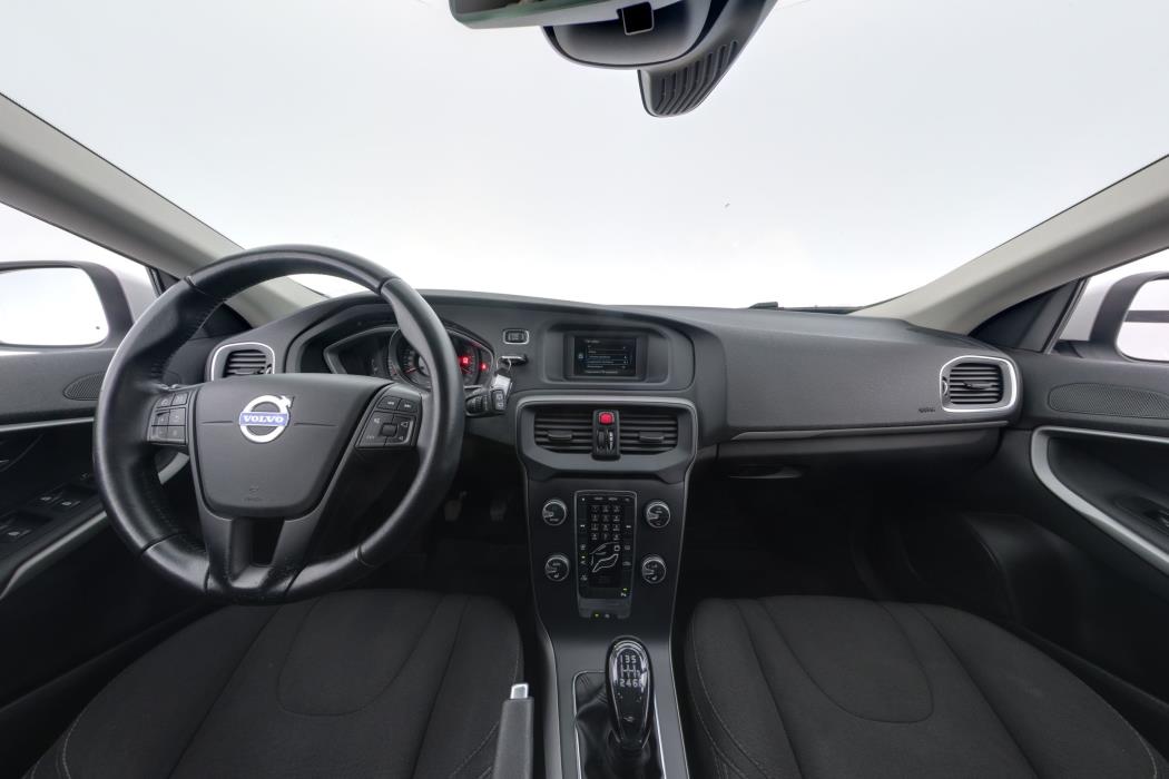 Volvo V40 2015
