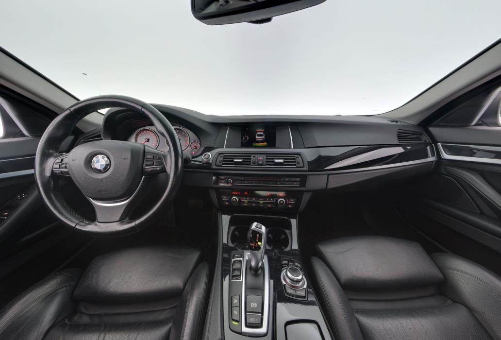 BMW 520 2015
