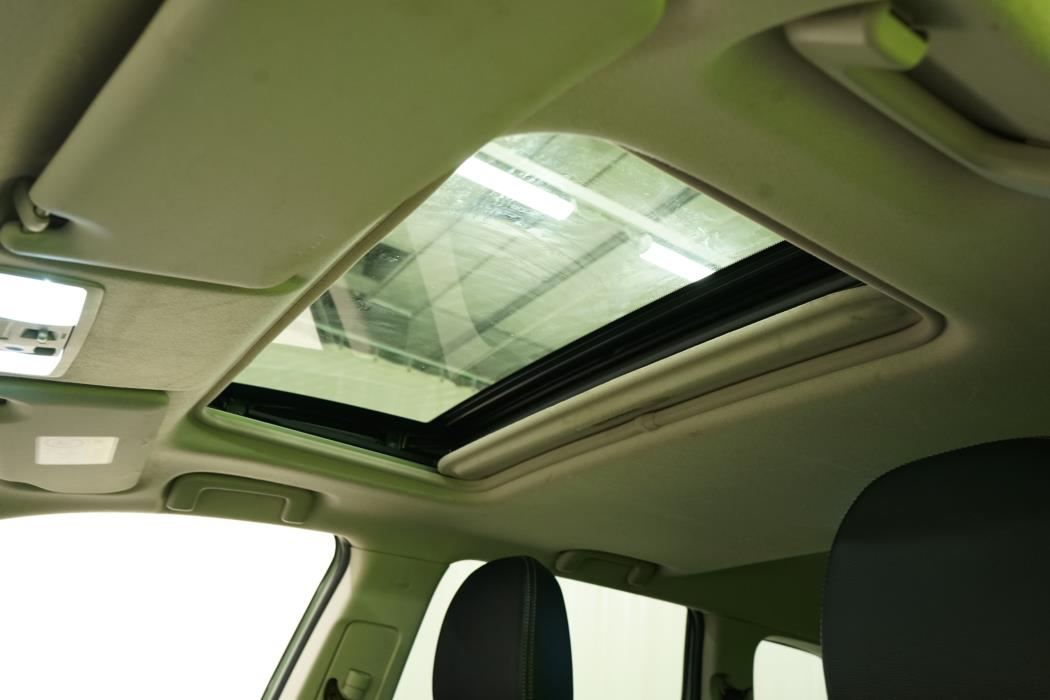 Mitsubishi Outlander PHEV 2014