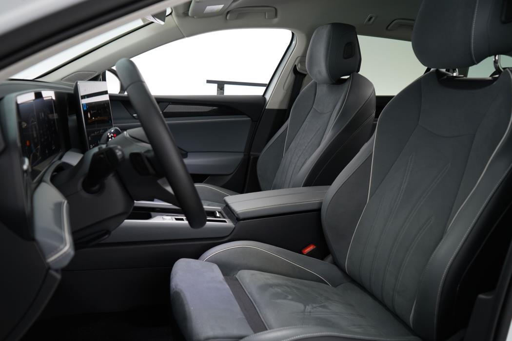 Volkswagen Passat 2024