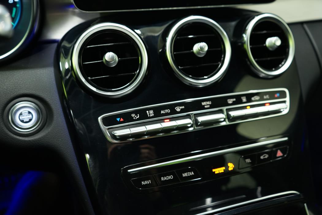 Mercedes-Benz C 2021