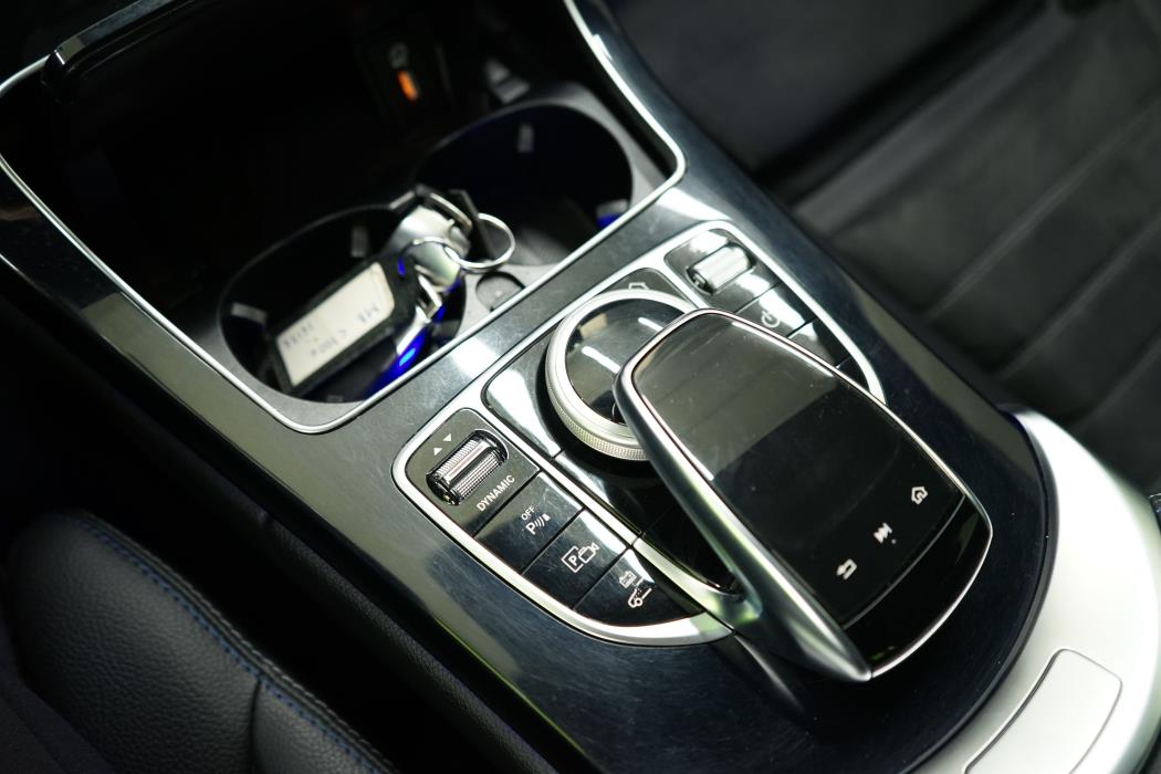 Mercedes-Benz C 2021