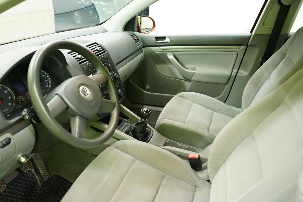 Volkswagen Golf 2004