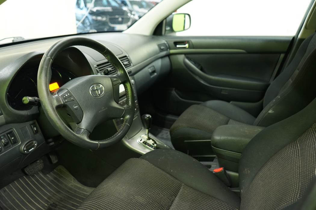 Toyota Avensis 2006