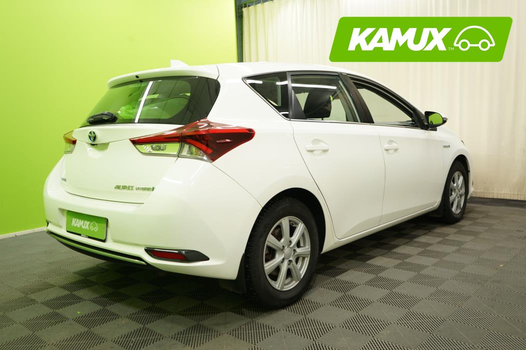 Toyota Auris 2015