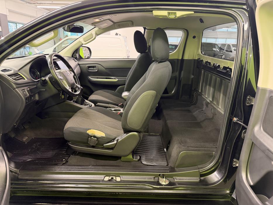 Mitsubishi L200 2020