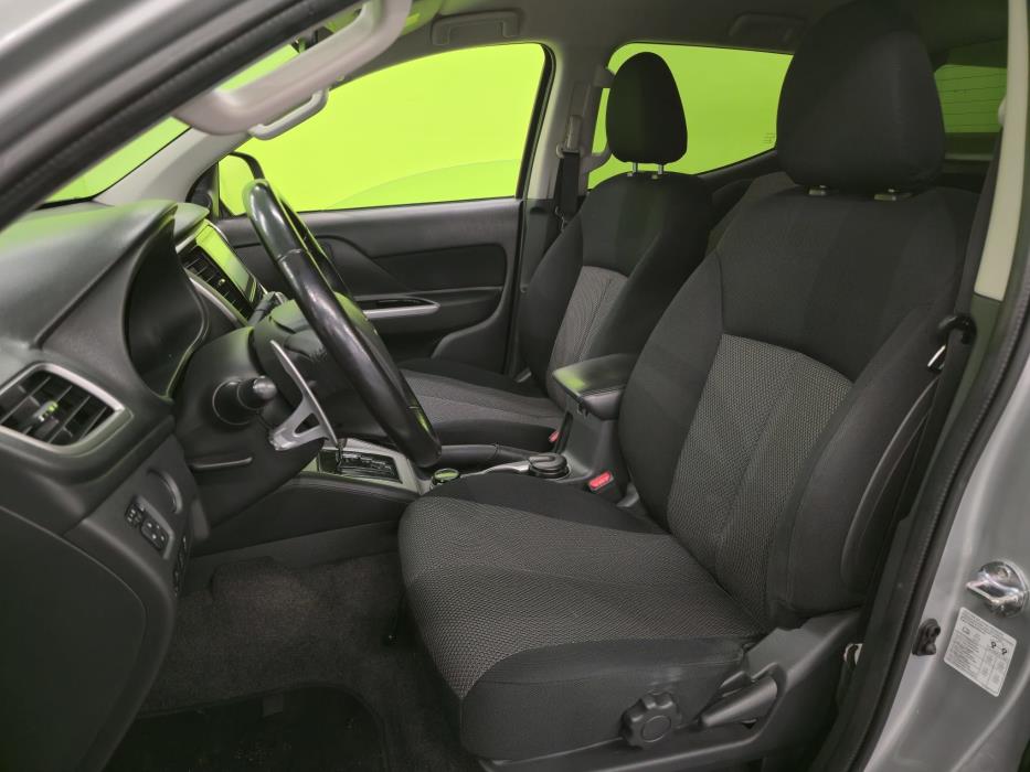 Mitsubishi L200 2022