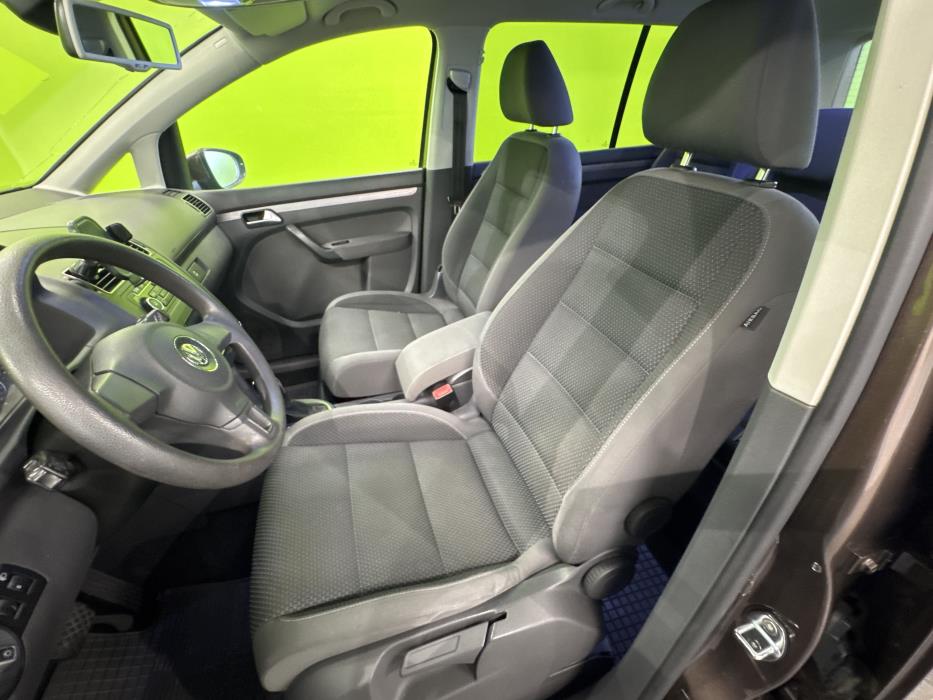 Volkswagen Touran 2011