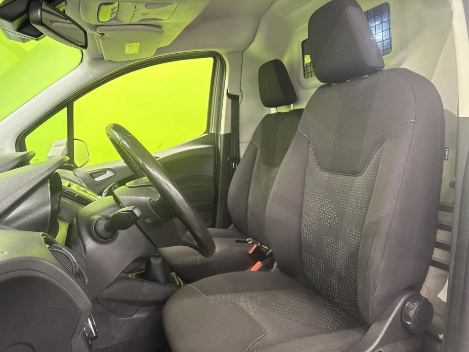 Ford Transit Courier 2017