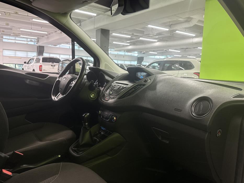 Ford Transit Courier 2017