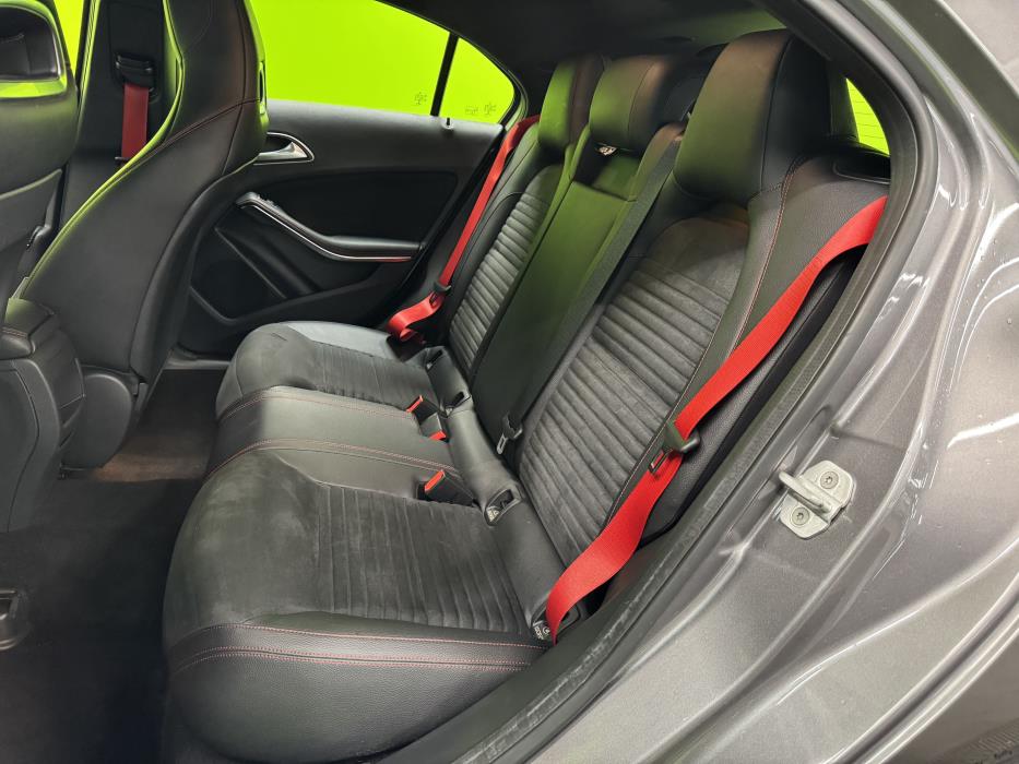 Mercedes-Benz A 45 AMG 2015