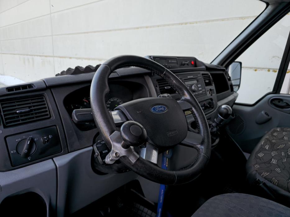 Ford Transit 2010