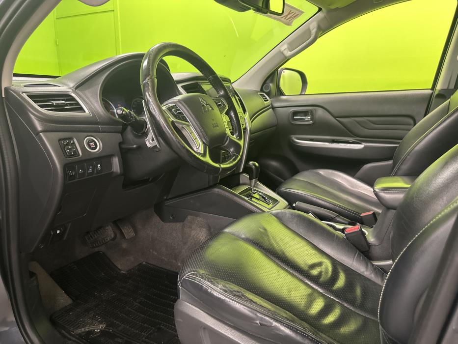 Mitsubishi L200 2020