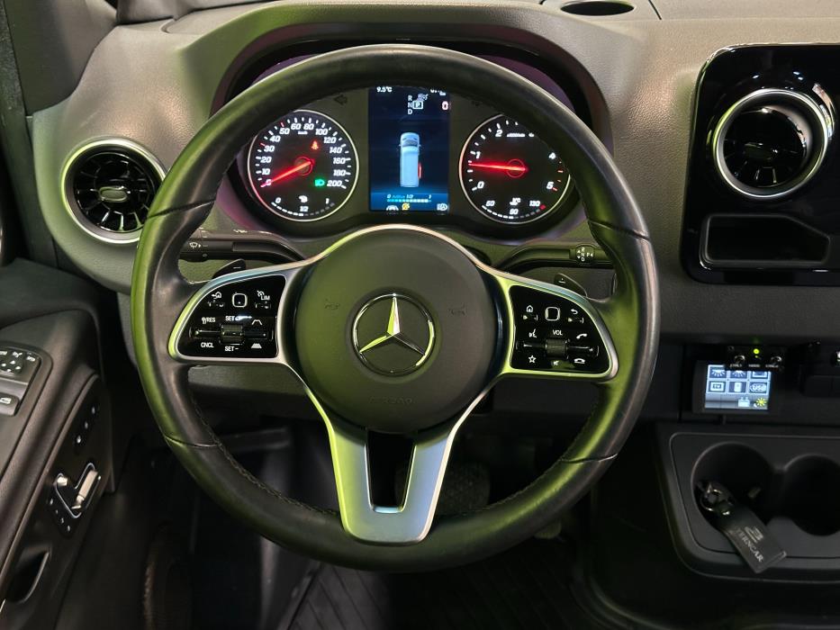 Mercedes-Benz Sprinter 2021