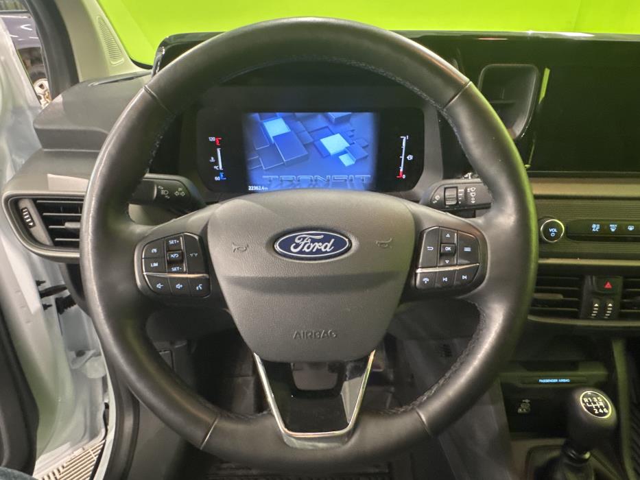 Ford Transit Courier 2024