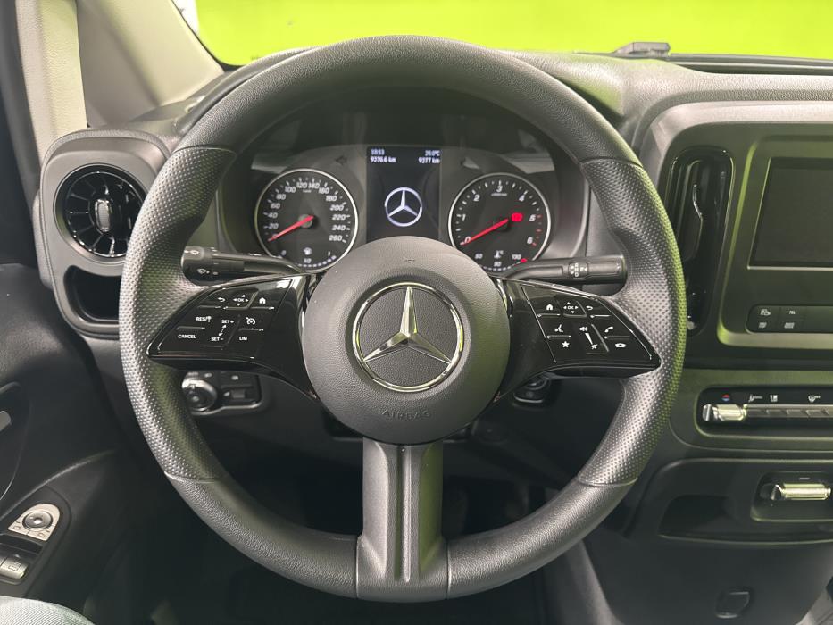 Mercedes-Benz Vito 2025