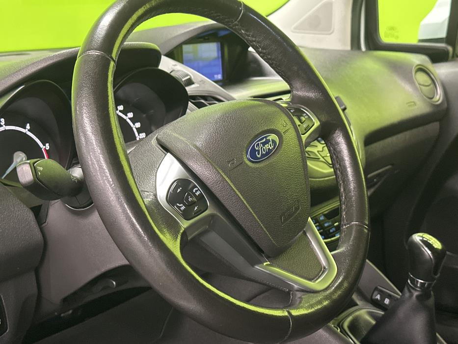 Ford Transit Courier 2018