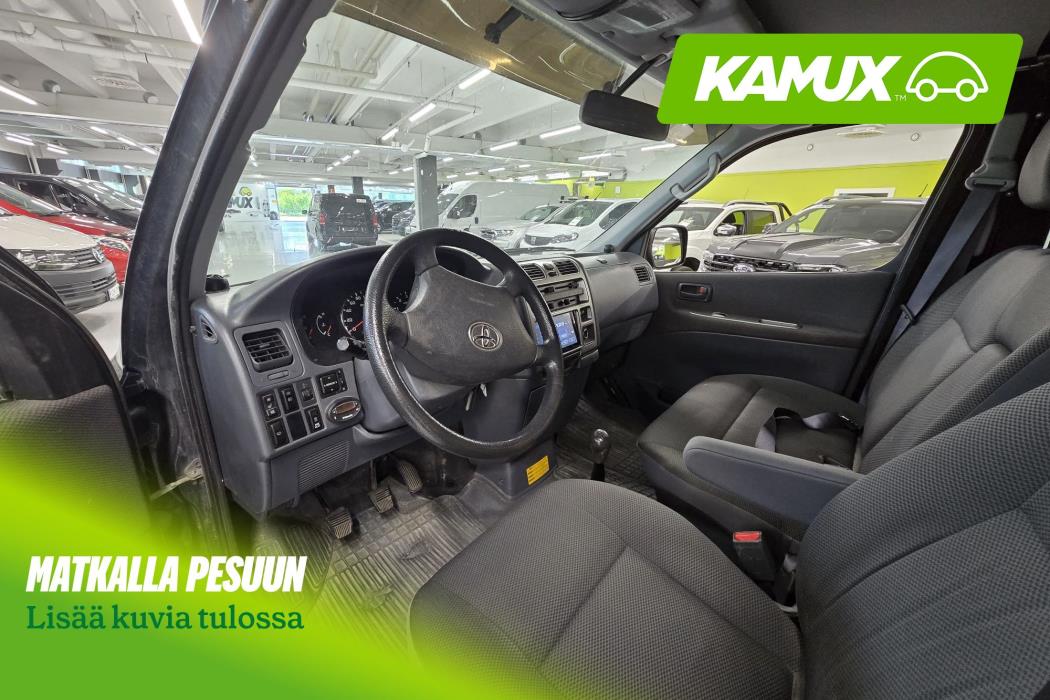 Toyota Hiace 2009