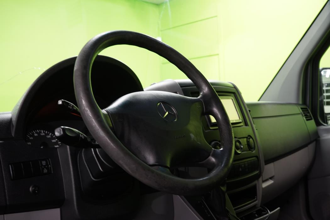 Mercedes-Benz Sprinter 2012