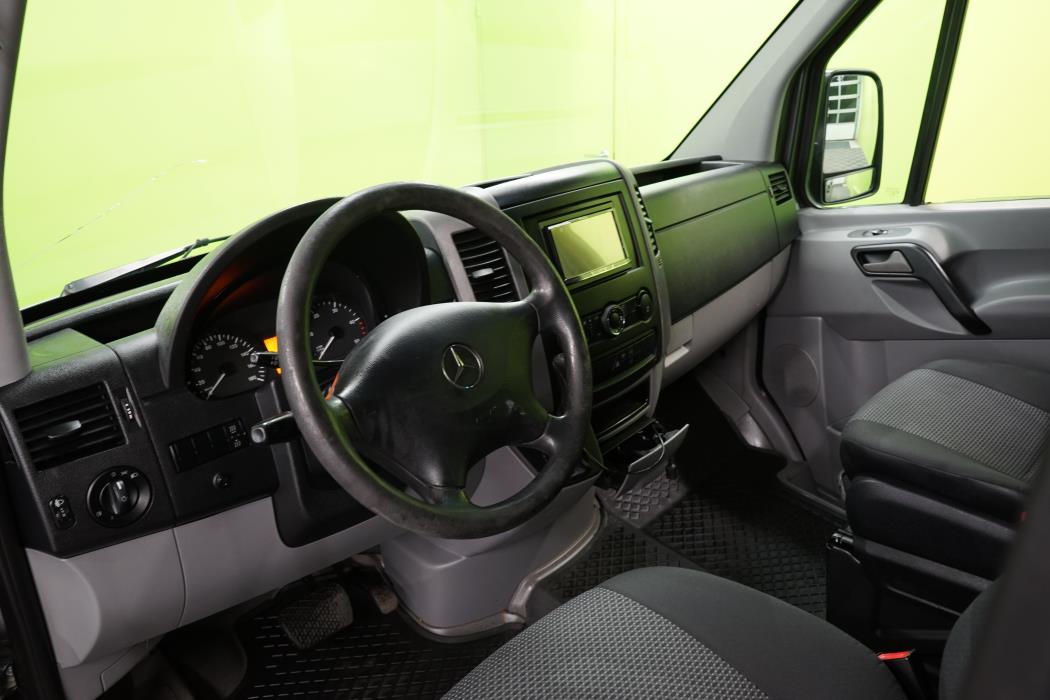 Mercedes-Benz Sprinter 2012
