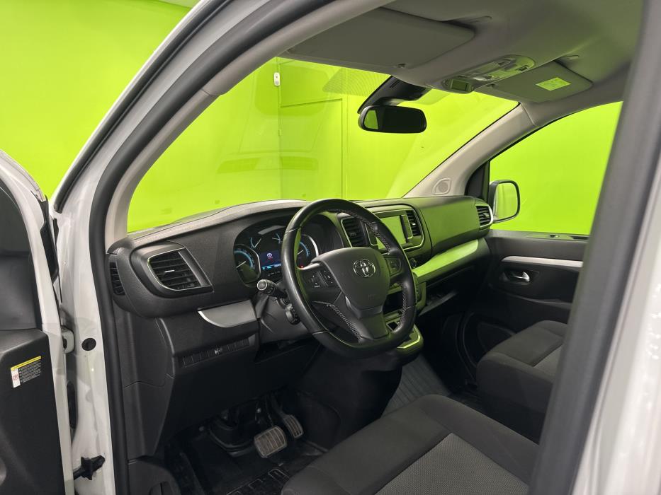 Toyota Proace Verso EV 2023