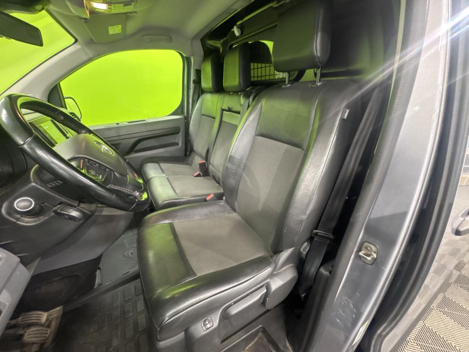 Opel Vivaro 2021