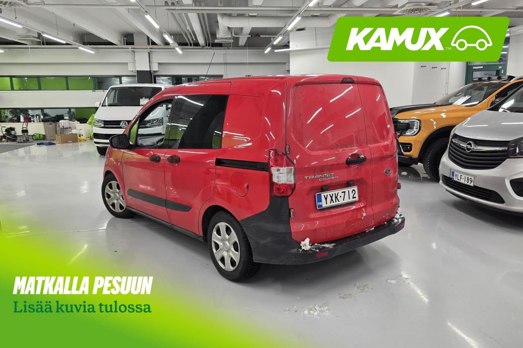 Ford Transit Courier 2021