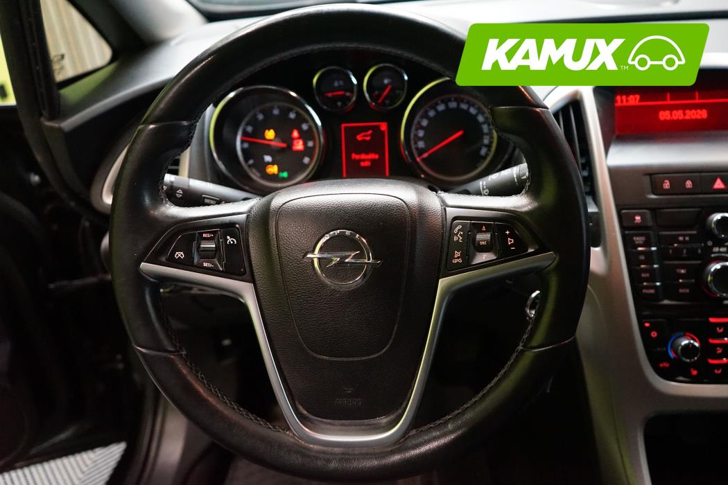 Opel Astra 2011